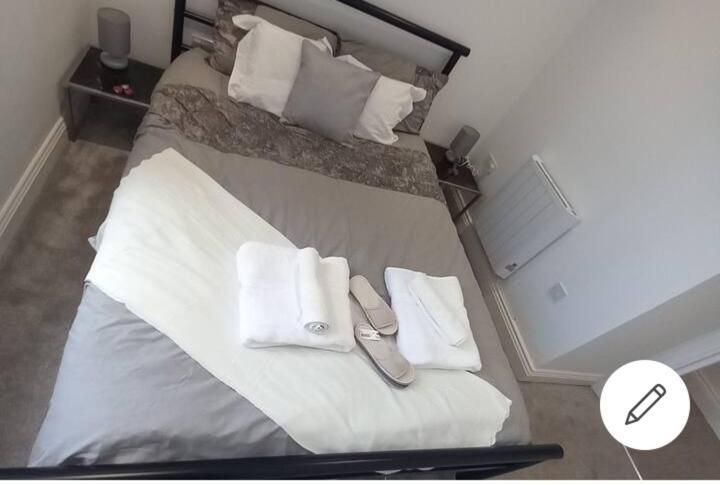 Lovely 2-Bedrooms With Free Parking Canvey Island Exterior foto